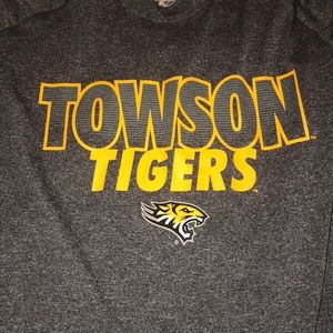 Towson tigers shirt no stains good condition